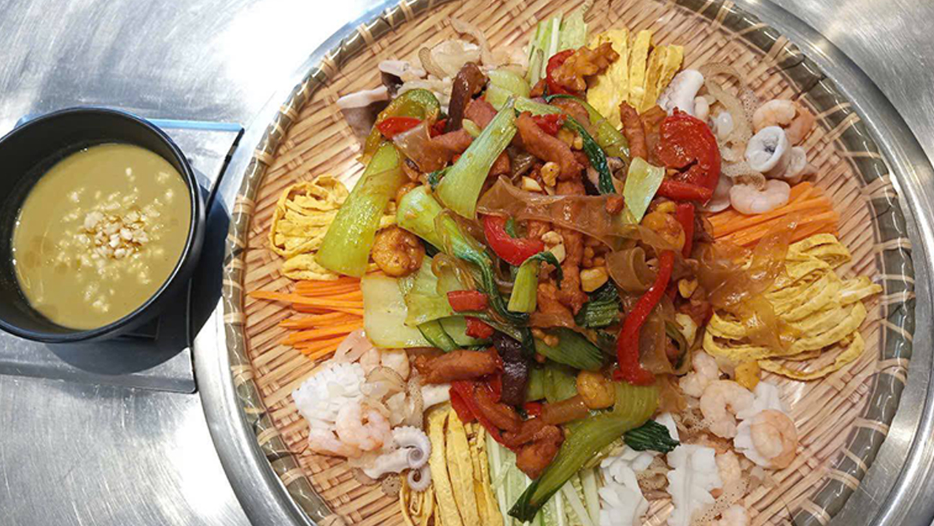 Carefully selected seasonal courses to enjoy with all five senses <20 dishes in total>